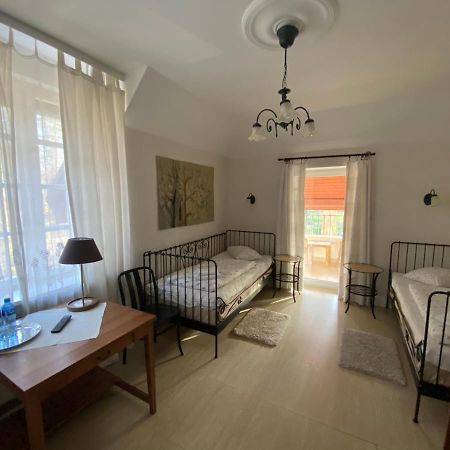Hotel Krzysin Podkowa Leśna Esterno foto